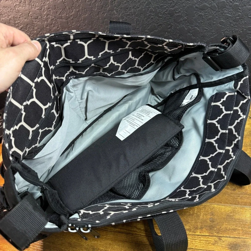 Skip Hop Duo Signature Black White Polyester‎ Diaper Bag Tote Unisex Large